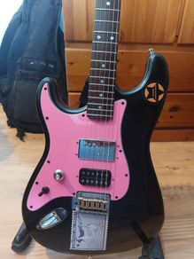 Left Handed Squier Stratocaster Guitar with 2 Humbuckers