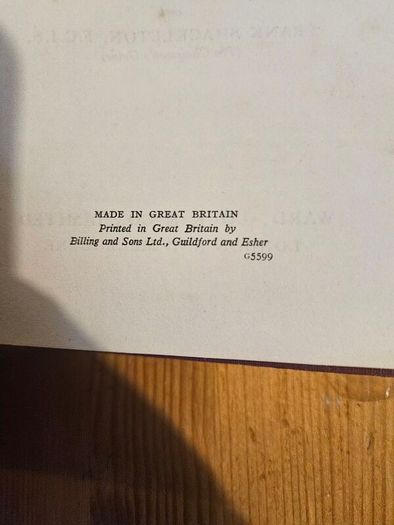 Speeches And Toasts And Chairmans Guide And Secretary' Companion. First Edition Hardback In Good Condition. See Photos For Same.