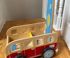 child's bus walker