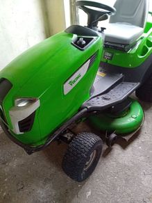 Ride on Lawnmower