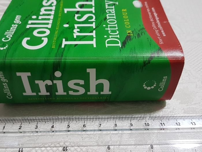 Collins Irish Dictionary / Back to School