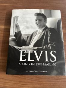 Elvis  a King in the making book with Decal Vinyl