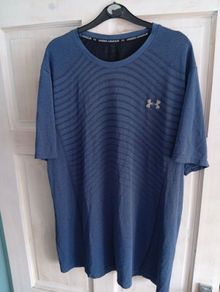 Under armour t shirt XXL