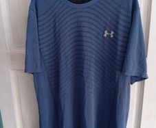 Under armour t shirt XXL