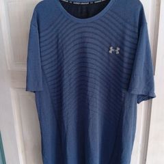 Under armour t shirt XXL