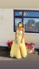 danis closet yellow dresd