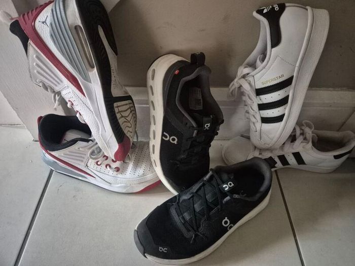 Trainers 3 pairs second hand good quality