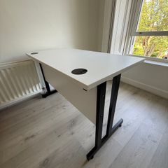 Office Desk 3 30euro each