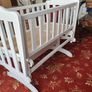 "Gliding" crib Image 6