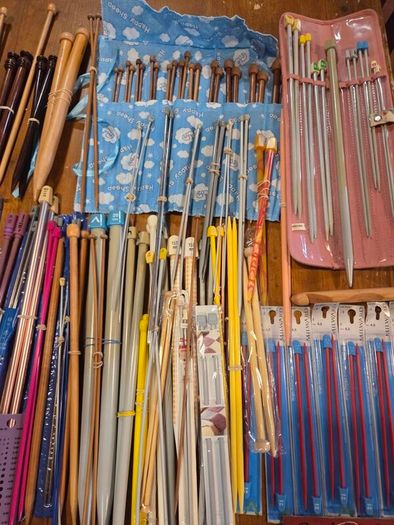 180 Pairs of Knitting Needles + Extras