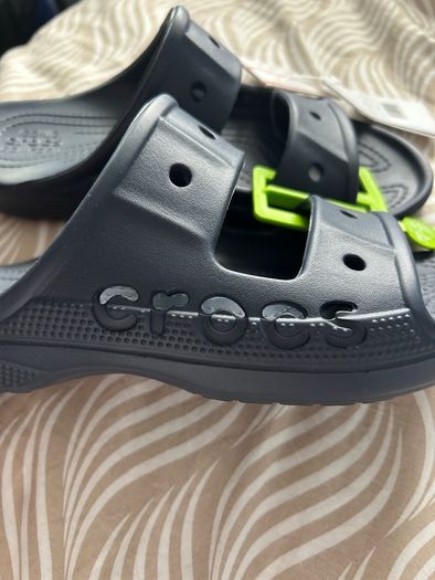Women's crocs