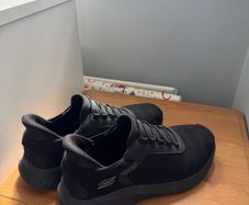 Skechers Slip-ins- Tamanho 9UK - (1 month only)
