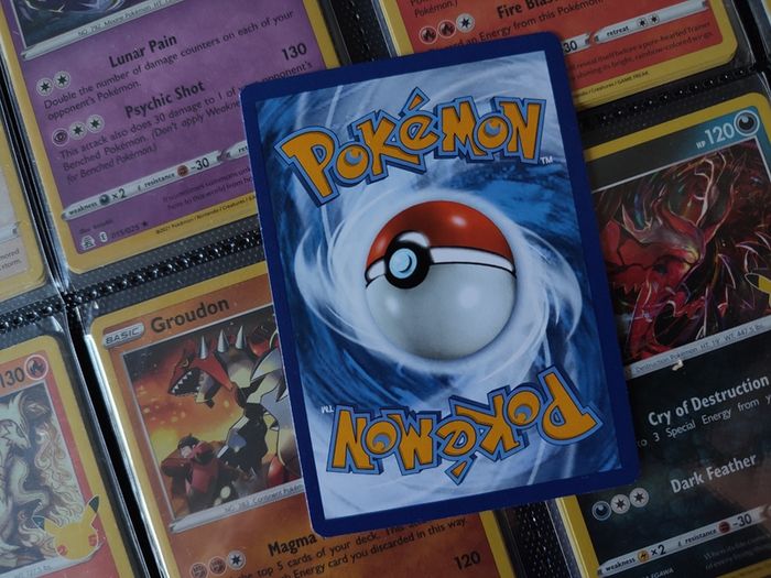 Dialga ! Holo Rare ! 25th Anniversary ! from Celebrations Set ! 2021 ! Pokemon Card !