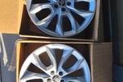 Alloy wheels (Near New) 18"