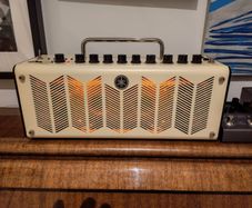 Yamaha THR10 V1 Guitar Table Amp