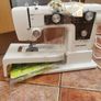 sewing machine Image 2