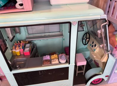 Our generation sweet stop ice cream truck player