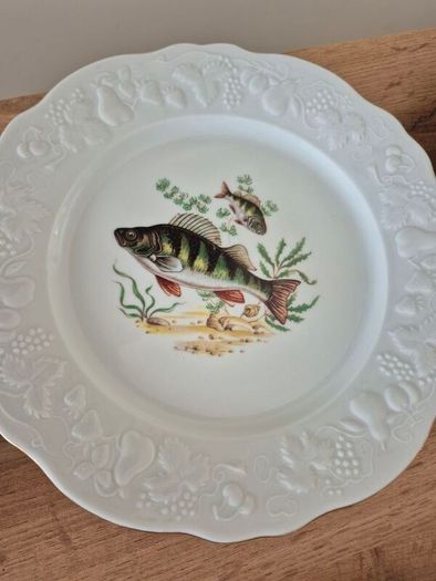Vintage Bernadotte Thun Fish Plate Set 8 Plates