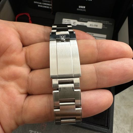Tudor Black Bay Pro