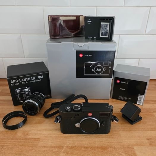 Leica M10