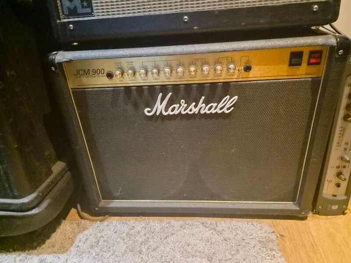 Marshall JCM 900 1993 2 12 combo