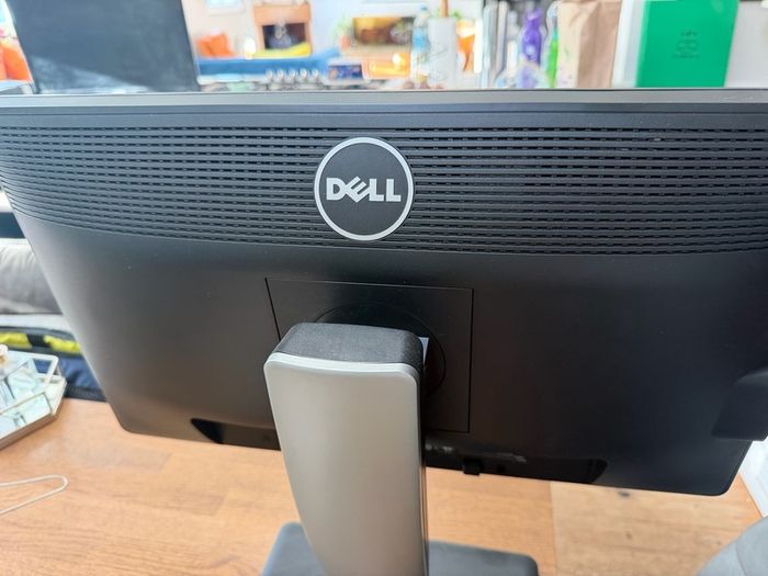 23" dell monitor