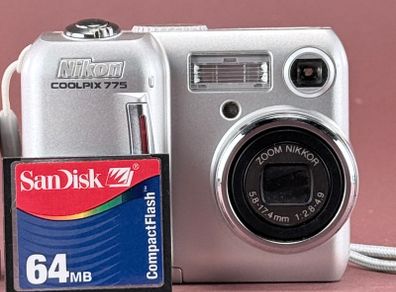 Nikon Coolpix 775 2MP Digital Camera