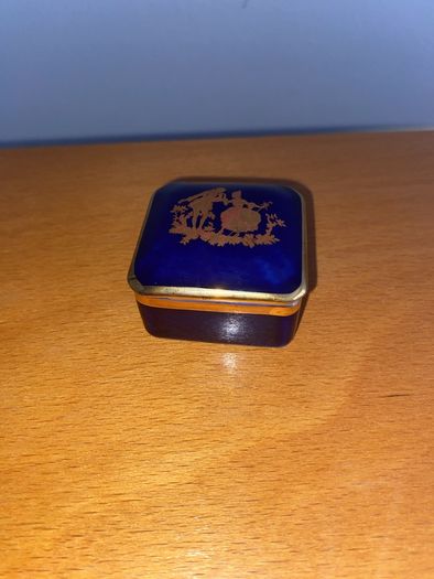Limoges  pill box