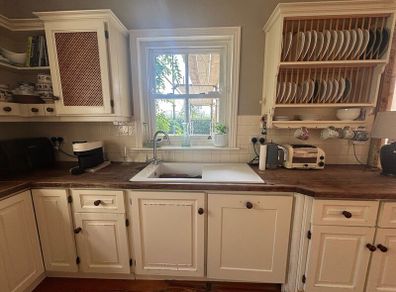 Kitchen, windows, patio doors