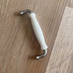 Free door handles