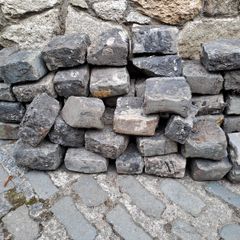 Cobble stones
