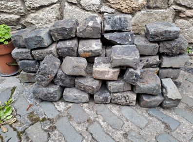 Cobble stones