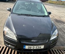 ford focus breaking