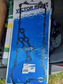 BMW Cylinder head rocker gasket set
