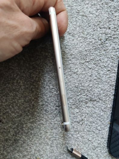iPhone 6, Gold Colour