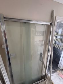 shower door and tray