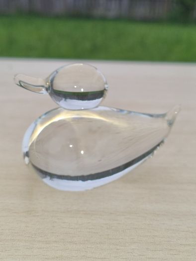 Duck figurine from the Swedish glassworks Reijmyre.