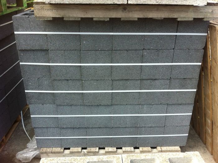 Special offer on 9" cavity blocks (2euro EACH)