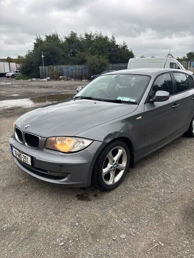BMW 1-Series 2010 with CarPlay radio