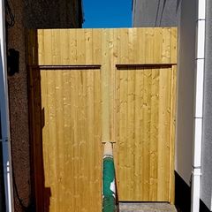 Side Gates