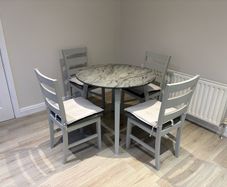 Round 4 seater dining set