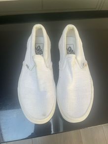 womans runners vans.