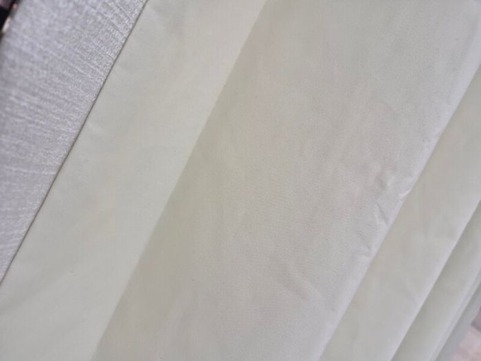 White textured Curtain set