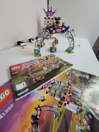 LEGO Friends 41352 The Big Race Day