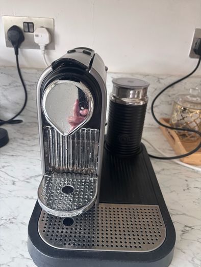 nespresso machine with frother