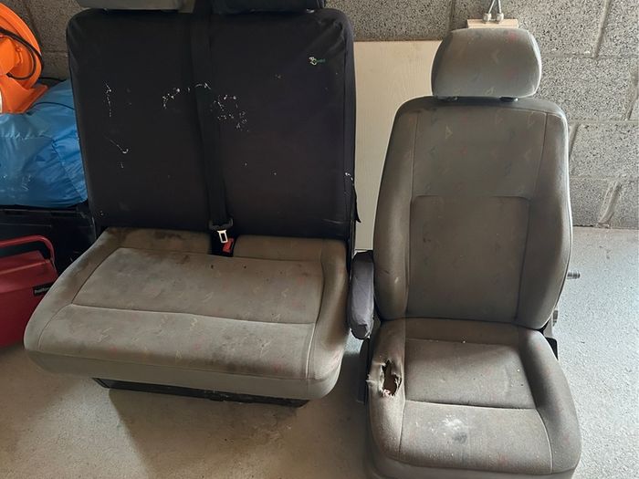 t5 transporter front seats