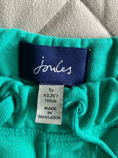 joules shark boys shorts age 5years