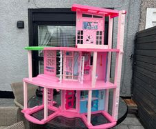 barbie dream house