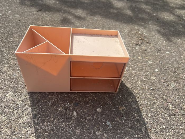 desk organiser