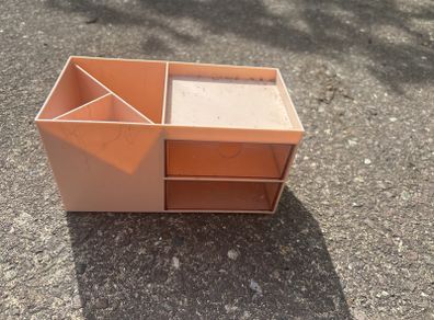 desk organiser